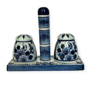 Delfts Holland Blauw Painted Salt & Pepper w/Stand Classic Floral Porcelain Blue